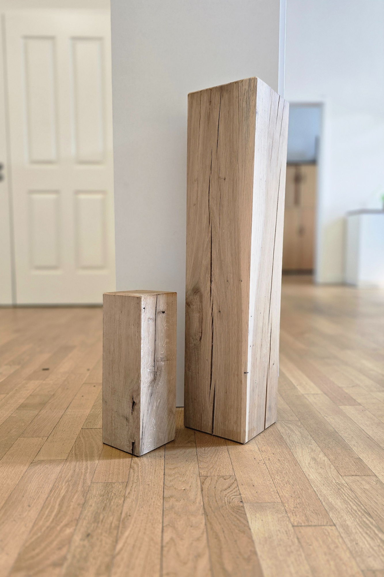 Holzstele (klein) Holzstele (klein)